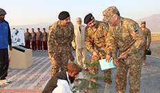 COMD 11 CORPS LT GEN NAZIR AHMED BUTT Visit